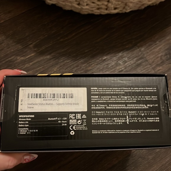 Steelseries Stratus XL WIRLESS GAMING CONTROLLER - Picture 4 of 5